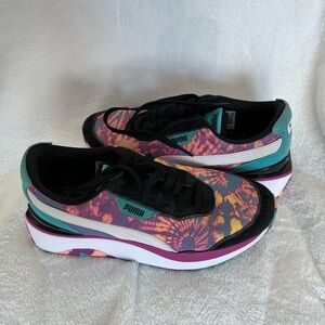 Puma Women's Tie-Dye Sneakers